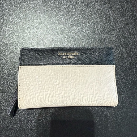 Kate Spade Two-Tone Black and Cream Wallet - Picture 1 of 7